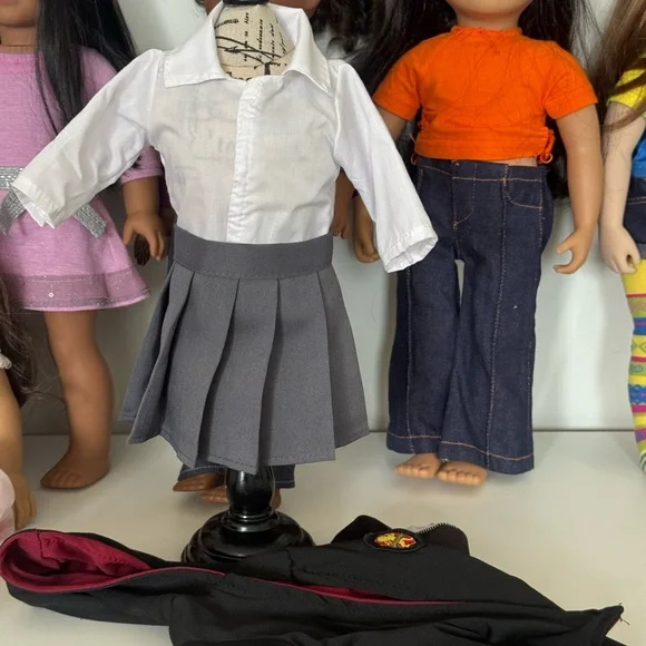 Hogwarts Robe Set, (DOLL IS NOT INCLUDED) - Picture 4 of 6